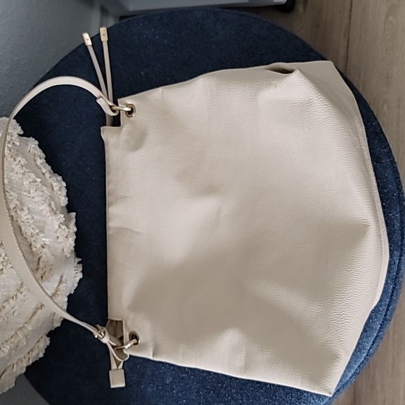 Cream faux leather handbag from H&M - Picture 2 of 10